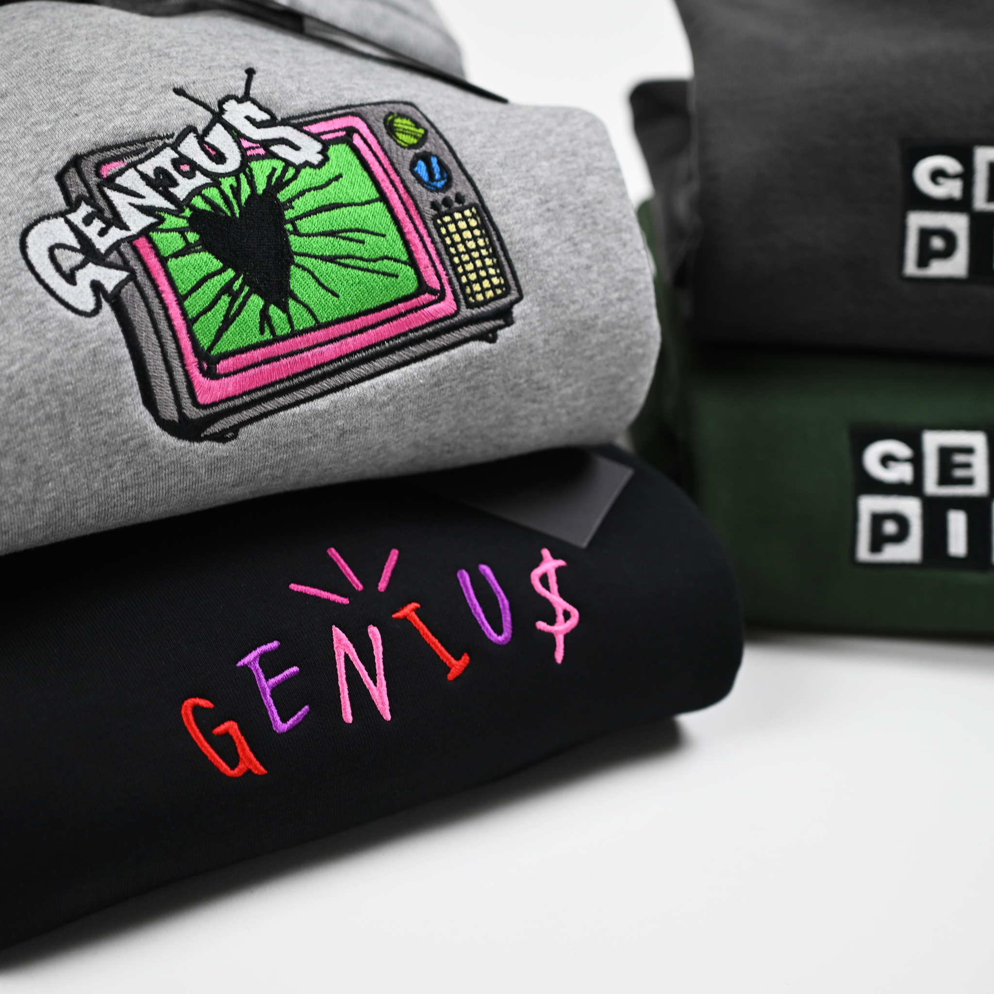 "BROKEN HEART: TELEVISED!" HOODIE (HEATHER)